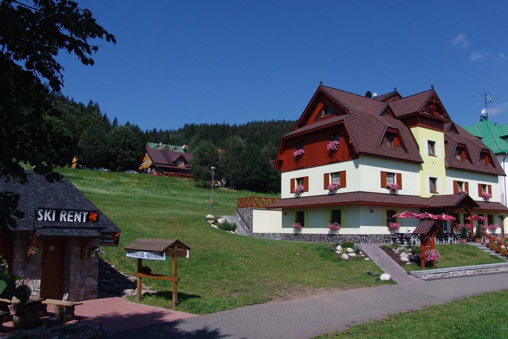 Penzion Martin Janske Lazne Exterior photo